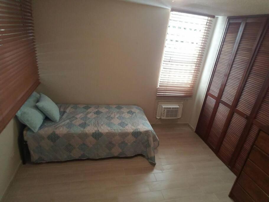 1St Floor, A/C Everywhere, Balcony With Beach View In Luquillo Zewnętrze zdjęcie